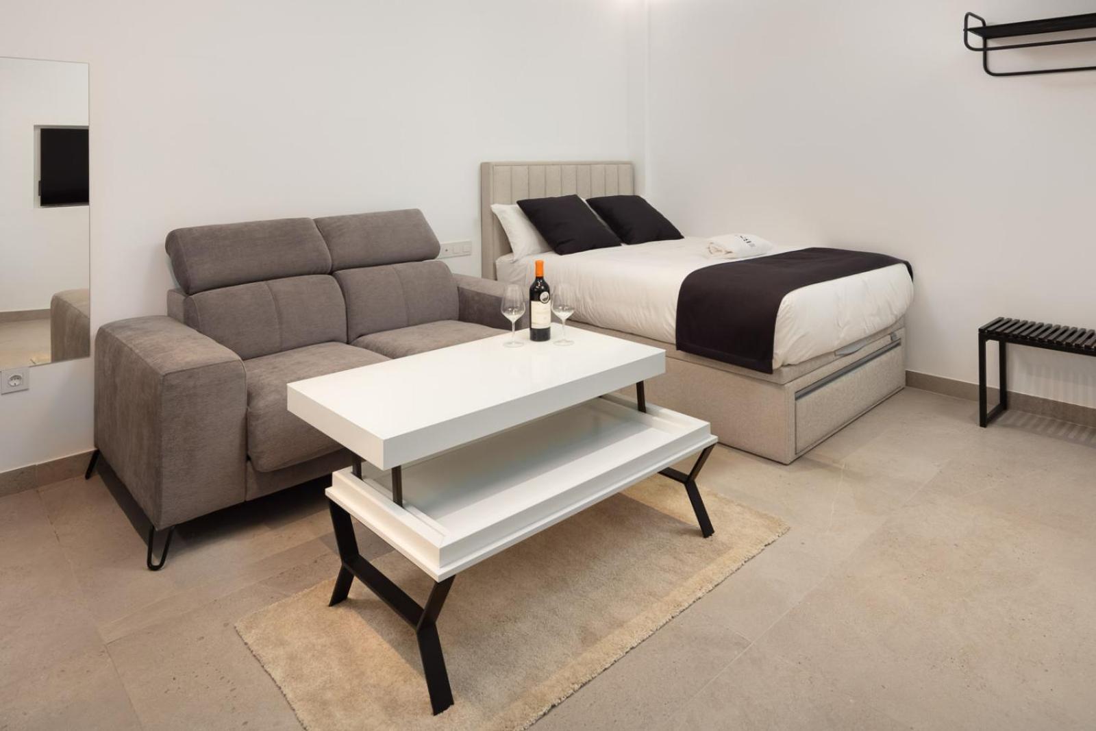 Biznaga Suites マラガ 部屋 写真